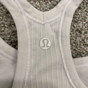 Lululemon Tank size 2